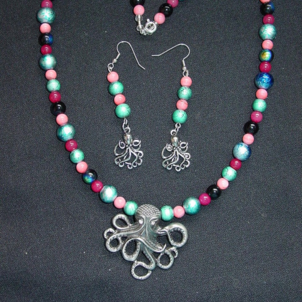 Octopus Handmade Jewelry Set Blue Pink Black